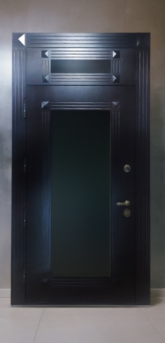 С большим стеклопакетом