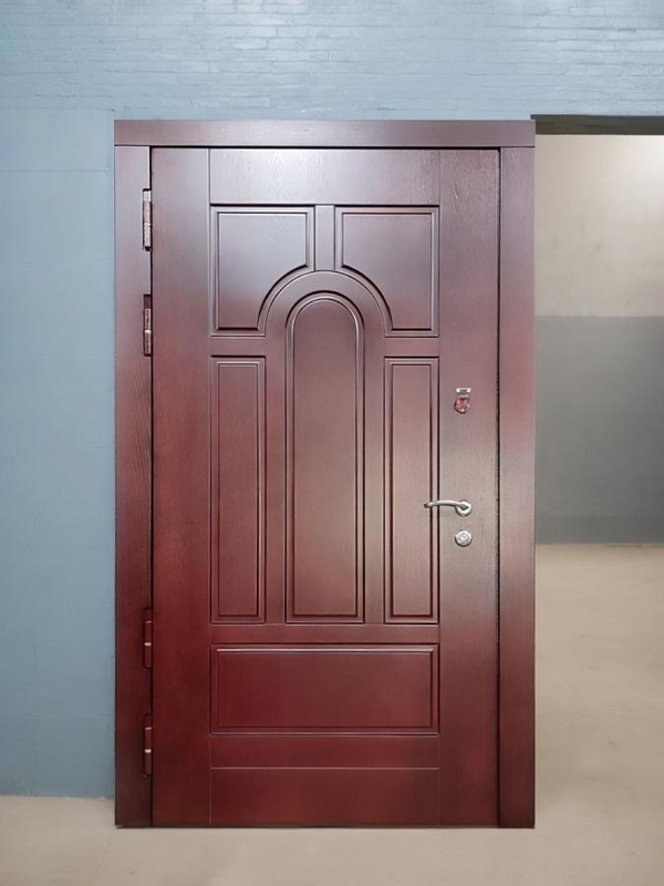 Дверь с МДФ