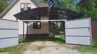 Навес для авто из поликарбоната арочный